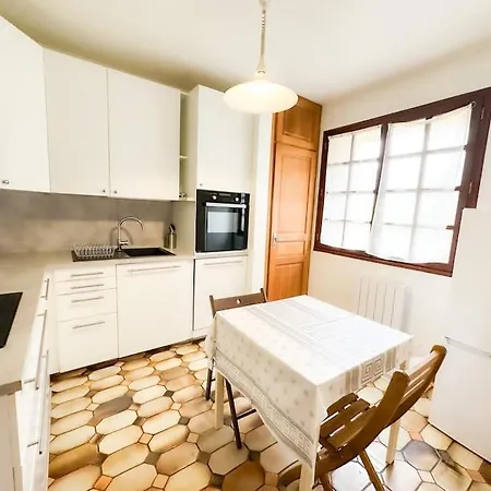 Holiday home Anh Dao-disneyland-parking Gratuite Et Terrasse Champs-Sur-Marne